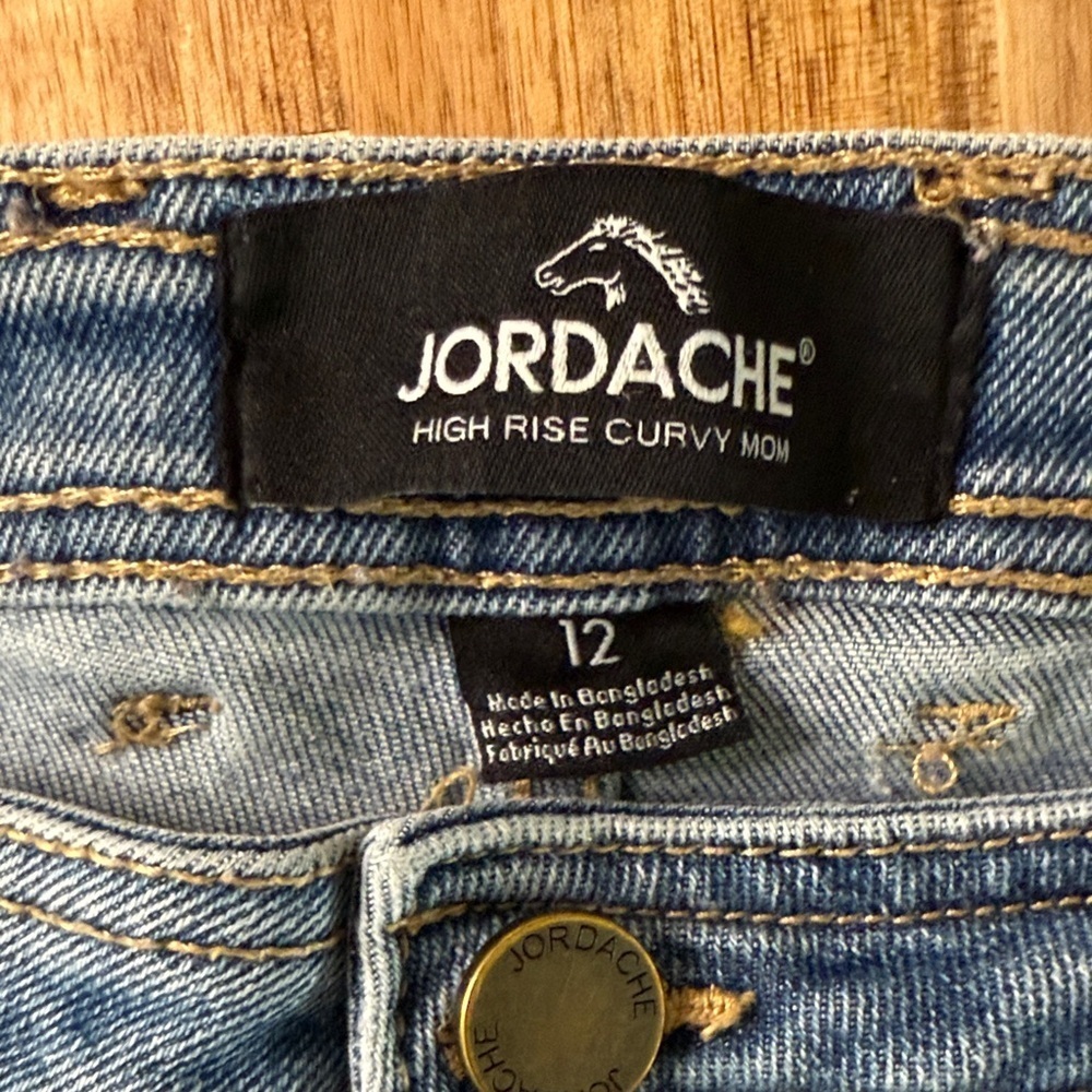 Jordache Sky Blue High Rise Curvy Mom Jeans - Size 12 - Picture 2 of 13